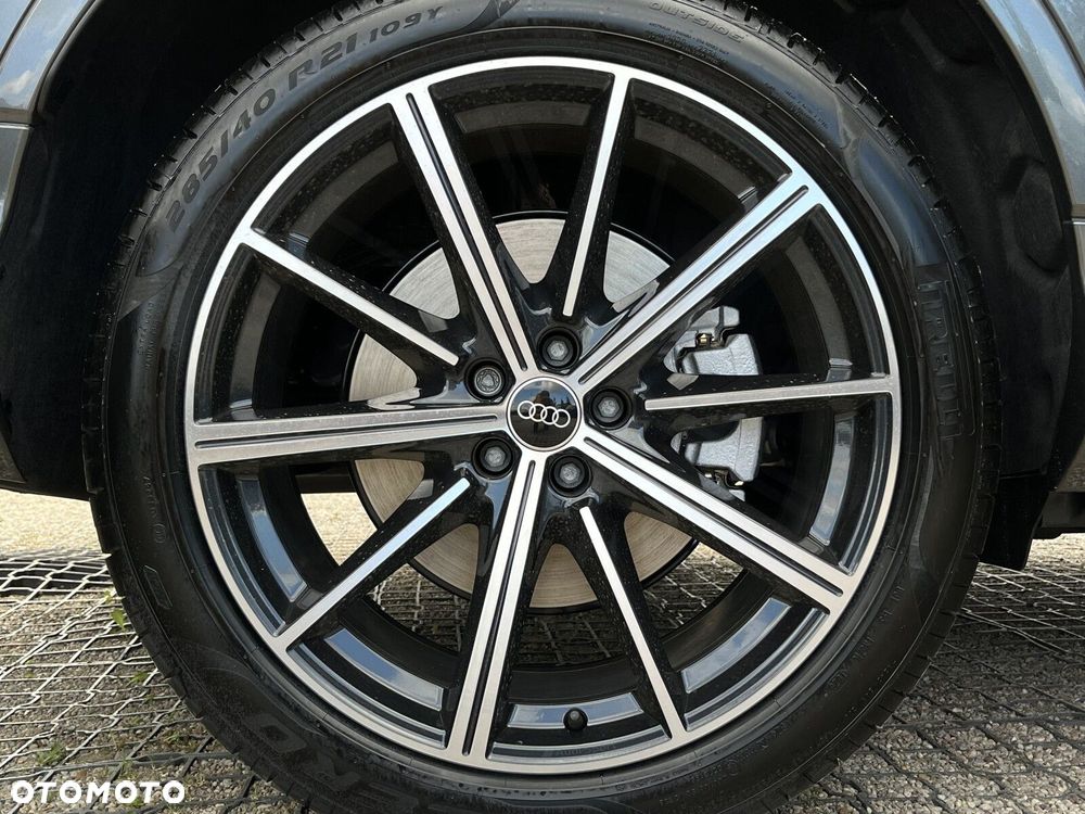 Audi Q7 - 10