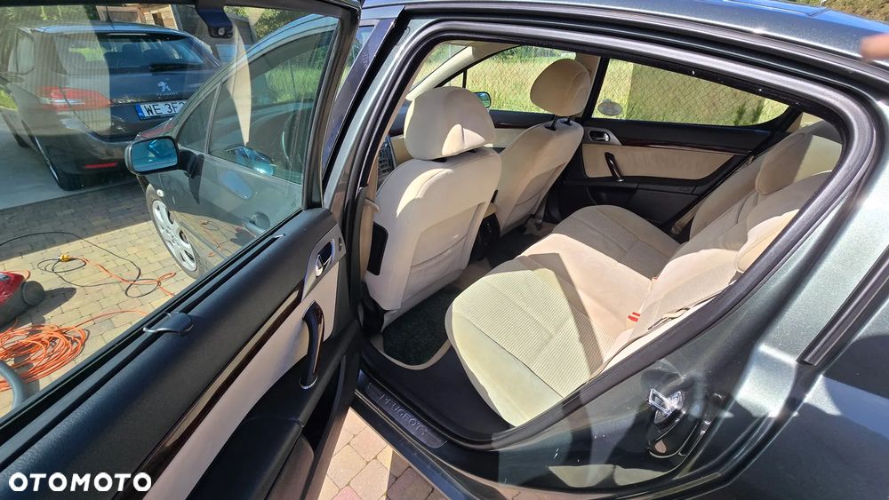 Peugeot 407 1.6 HDI Premium - 11