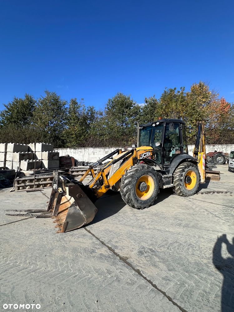 JCB 4CX - 7