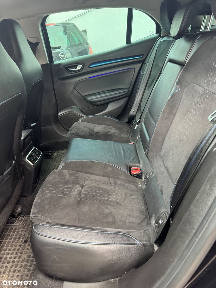 Renault Megane 1.6 dCi GT EDC - 8
