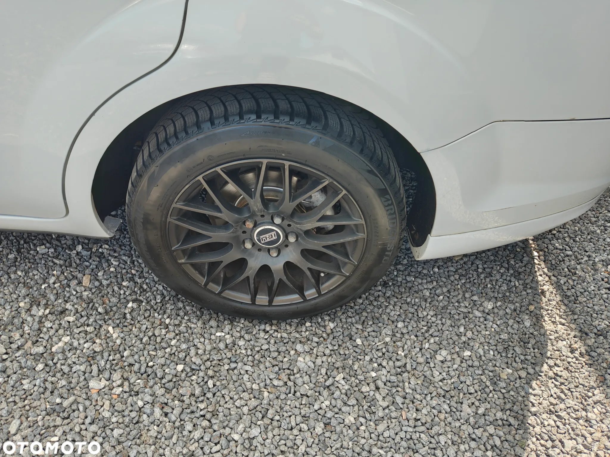 Ford Focus 1.4 16V Fun X - 10
