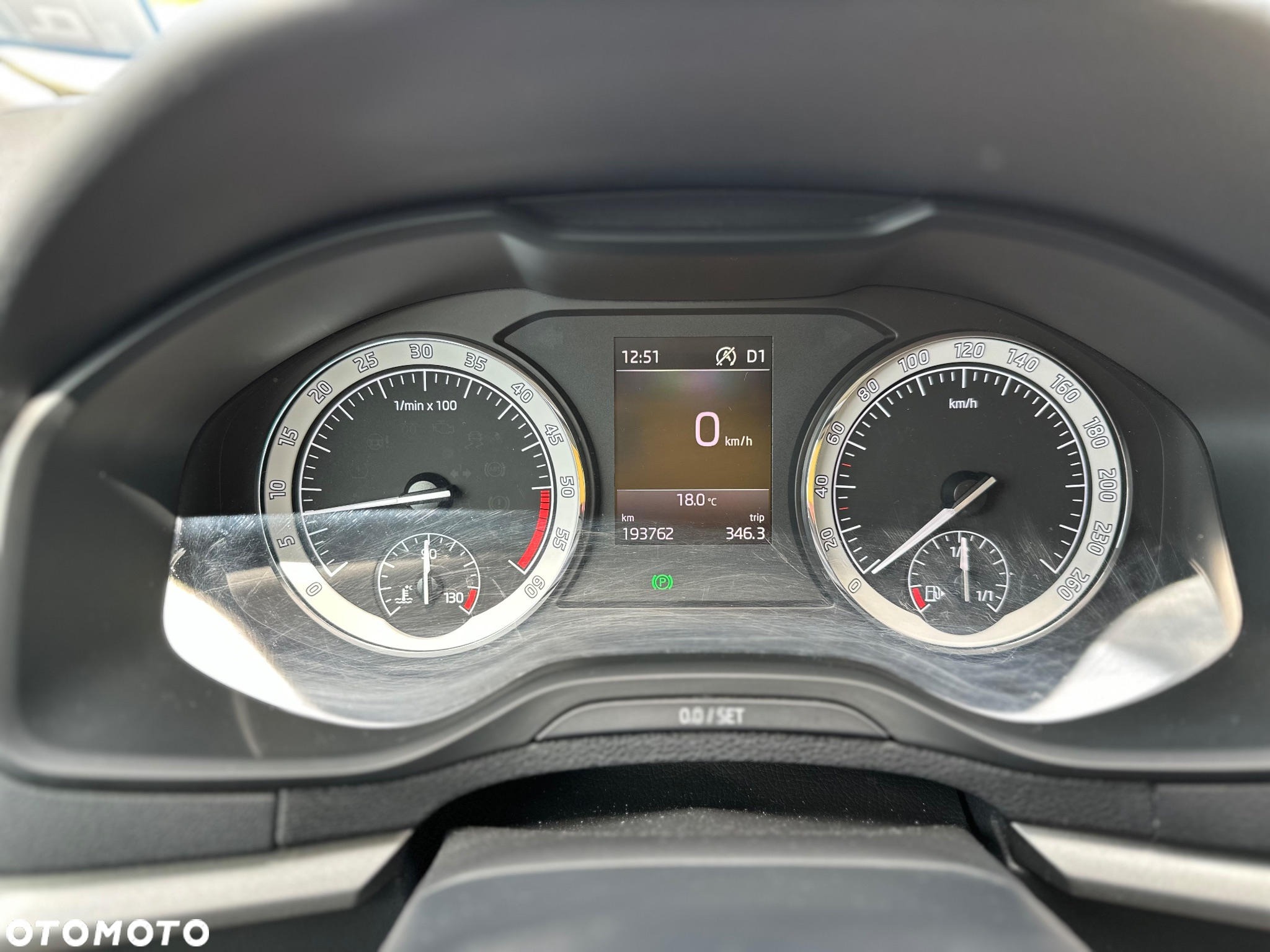 Skoda Karoq 1.6 TDI 4x2 Style DSG - 28