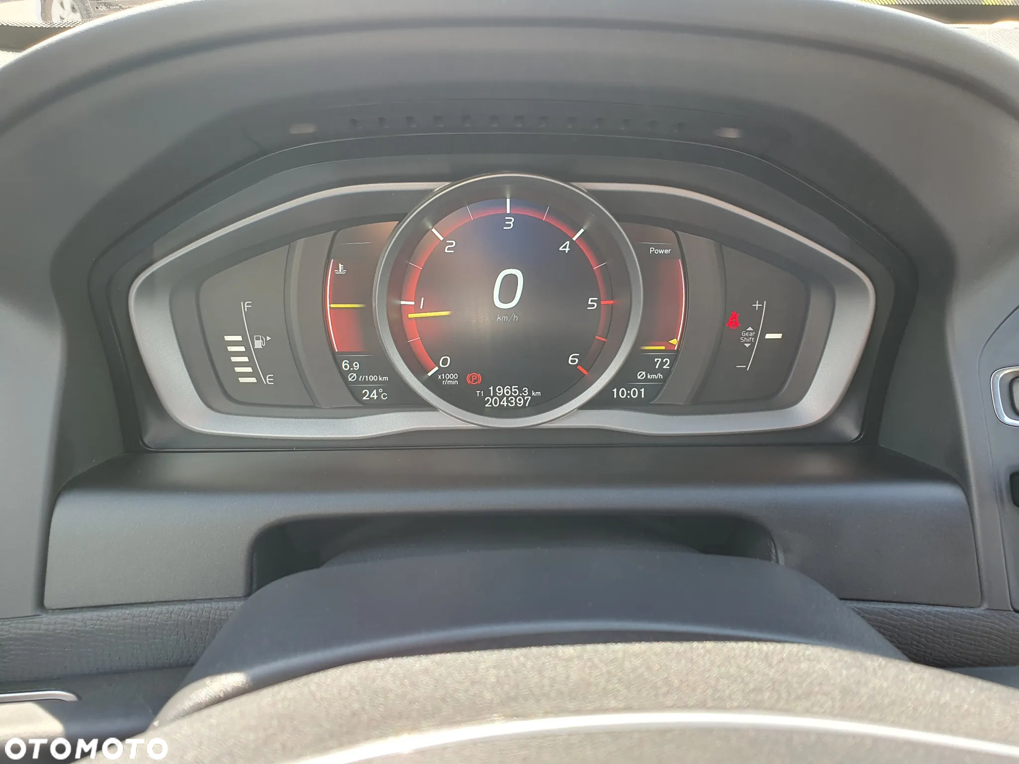 Volvo XC 60 D4 Momentum Pro - 20