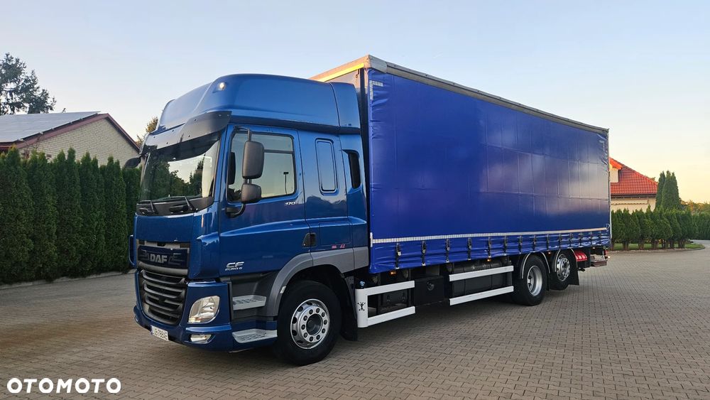 DAF CF 370 / Space Cab / Winda / 8,5 M - 1