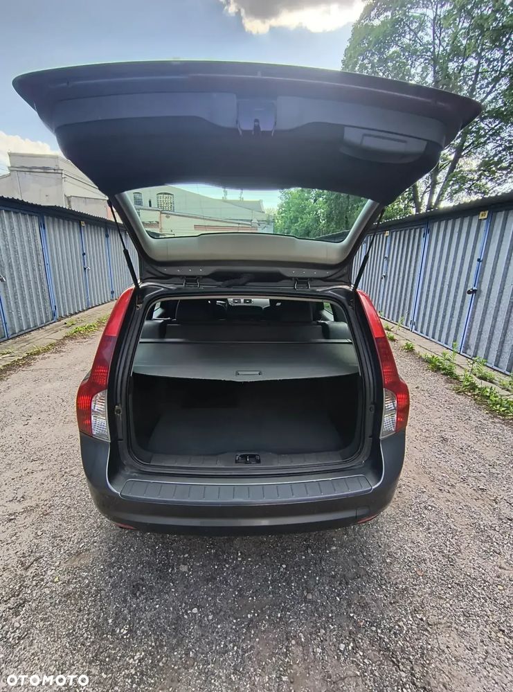 Volvo V50 D3 Kinetic - 9
