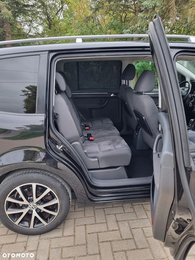 Volkswagen Touran 2.0 TDI DPF DSG Highline - 17