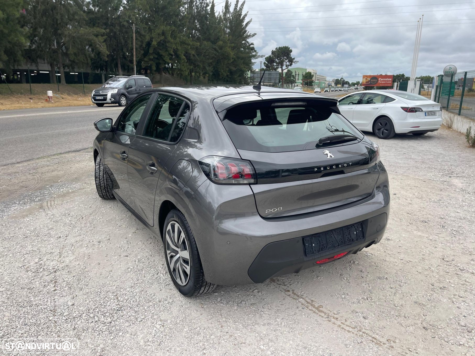 Peugeot 208 PureTech 75 Allure Pack - 11