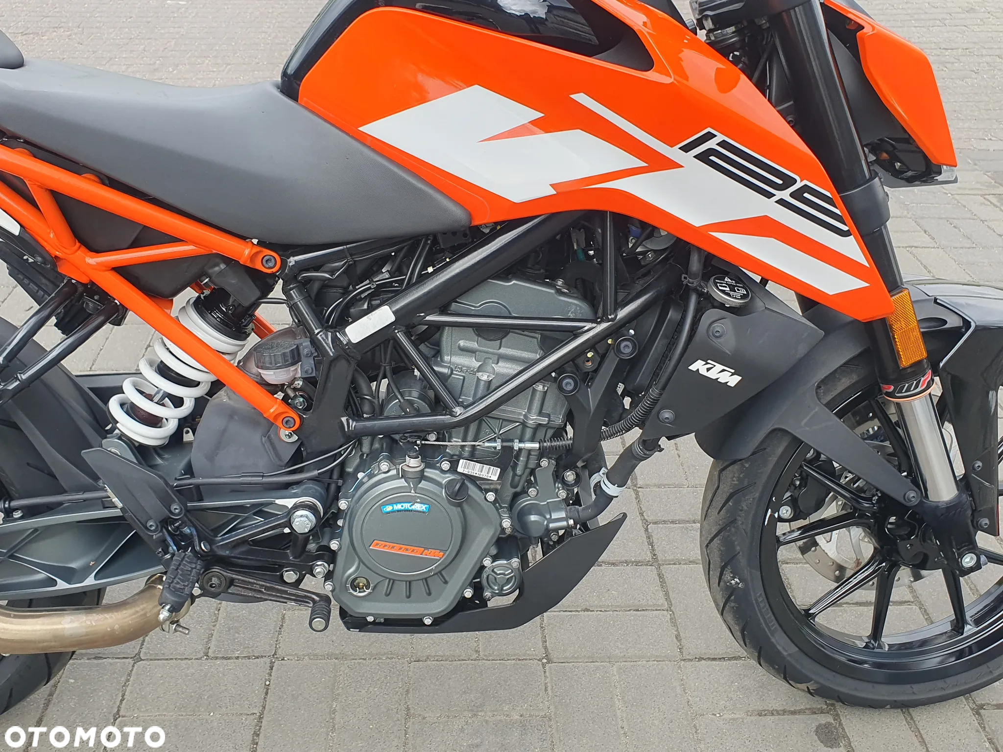 KTM Duke - 18