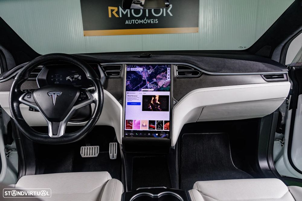 Tesla Model X P100D - 16