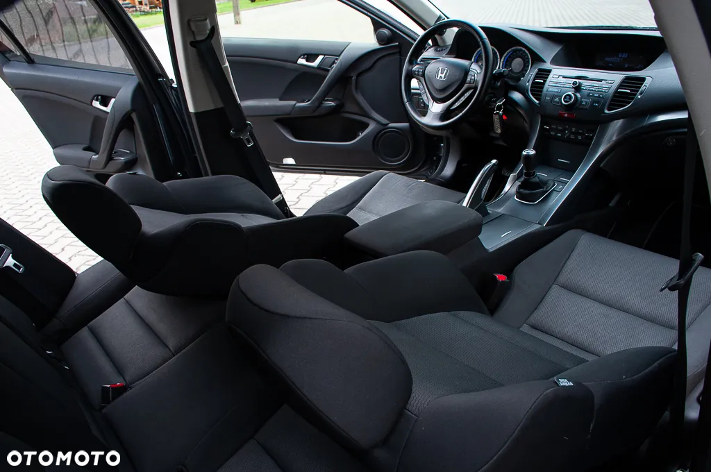 Honda Accord 2.0 Executive - 24