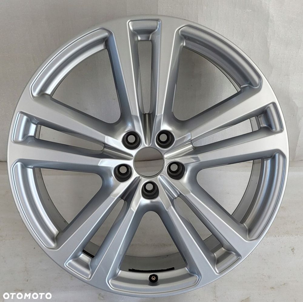 FELGA AUDI Q7 II 8x20 20 ET28 5x112 4M0601025G - 3