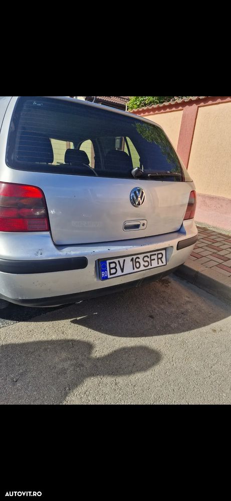 Volkswagen Golf - 3
