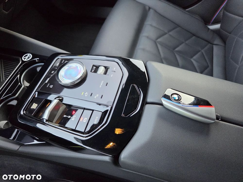 BMW Seria 5 520d xDrive - 36