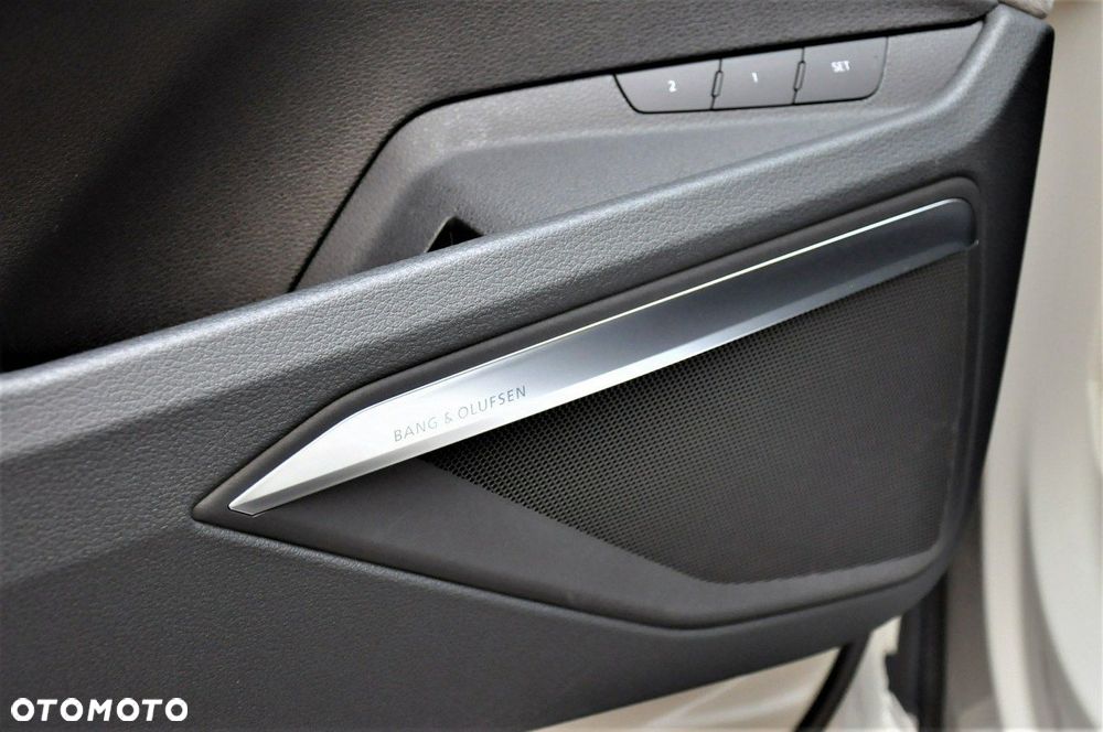 Audi e-tron Sportback - 16