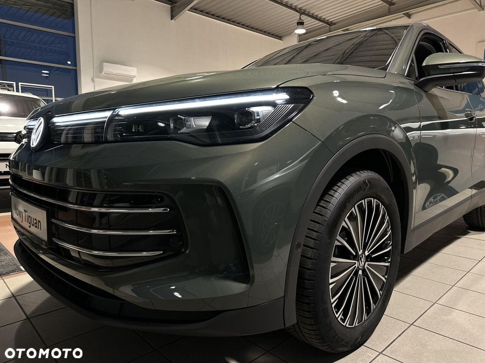 Volkswagen Tiguan - 19