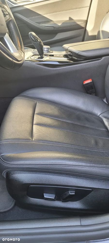 BMW Seria 5 520d Touring Sport Line - 13