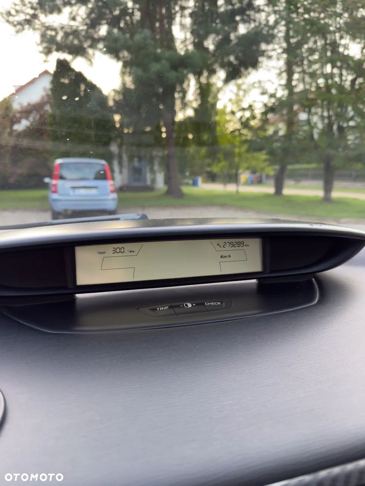 Citroën C4 2.0 HDi Exclusive - 2
