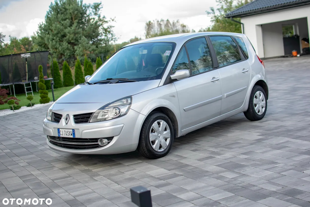 Renault Scenic - 31