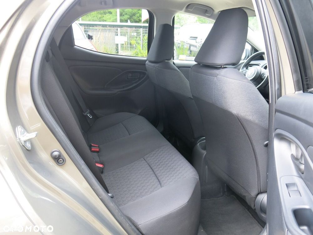 Toyota Yaris - 7