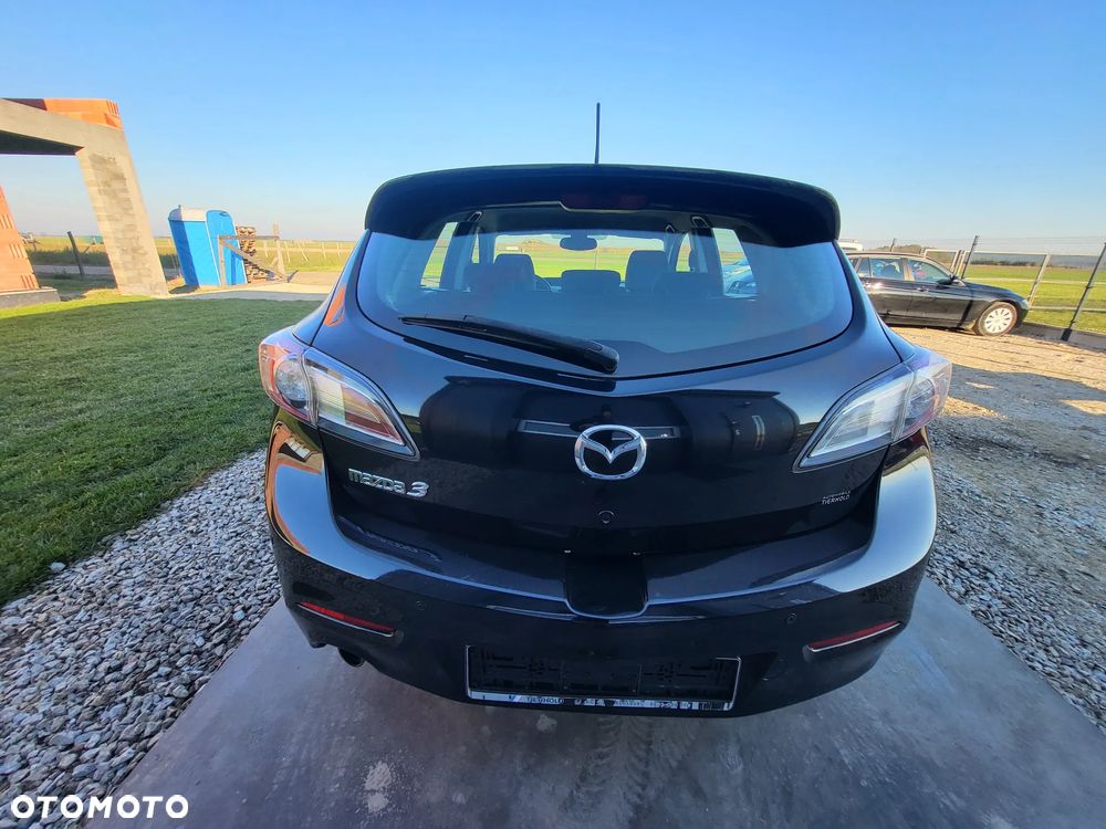 Mazda 3 1.6 Exclusive + - 6