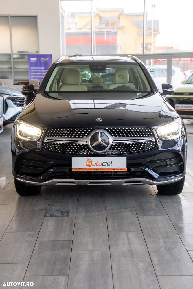Mercedes-Benz GLC 300 e 4MATIC - 9