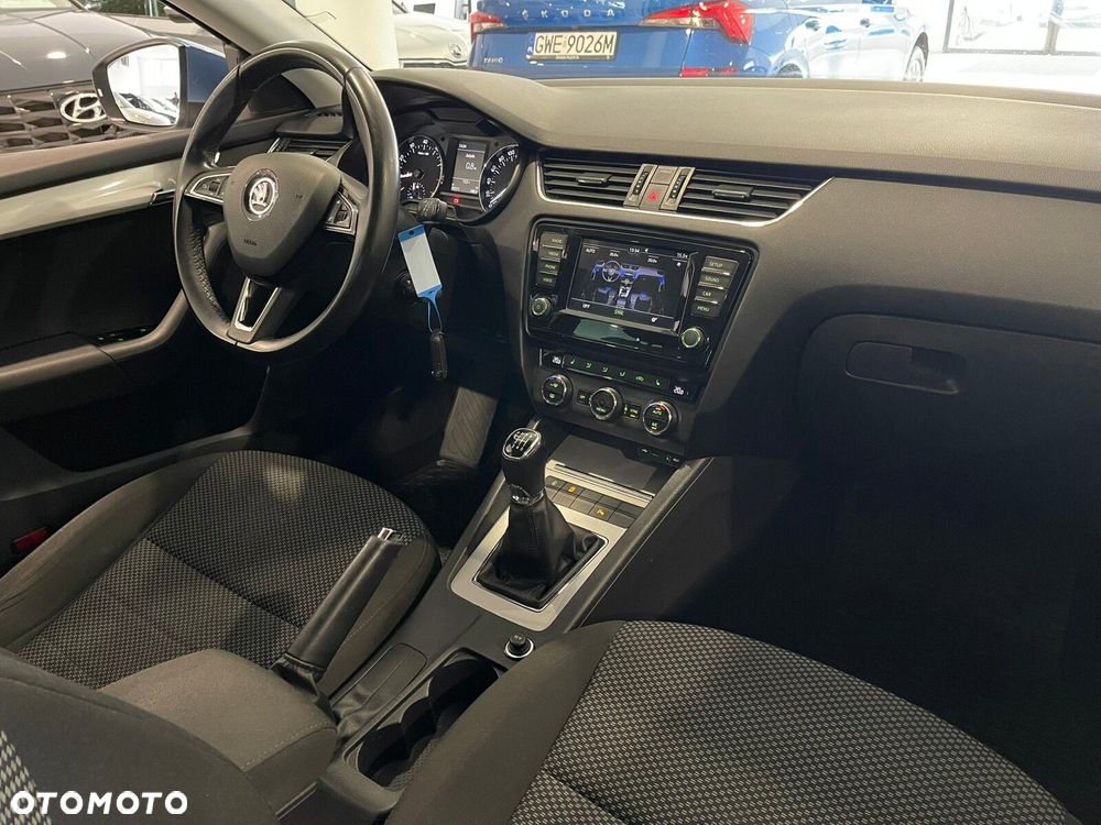 Skoda Octavia 1.4 TSI Ambition - 14