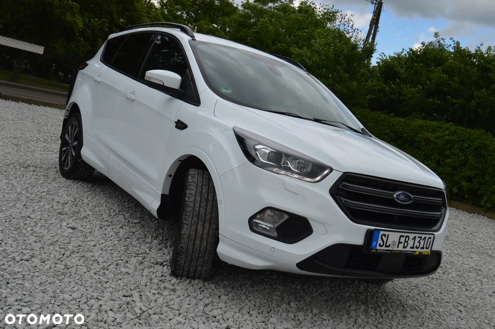 Ford Kuga 1.5 EcoBoost 2x4 ST-Line - 18