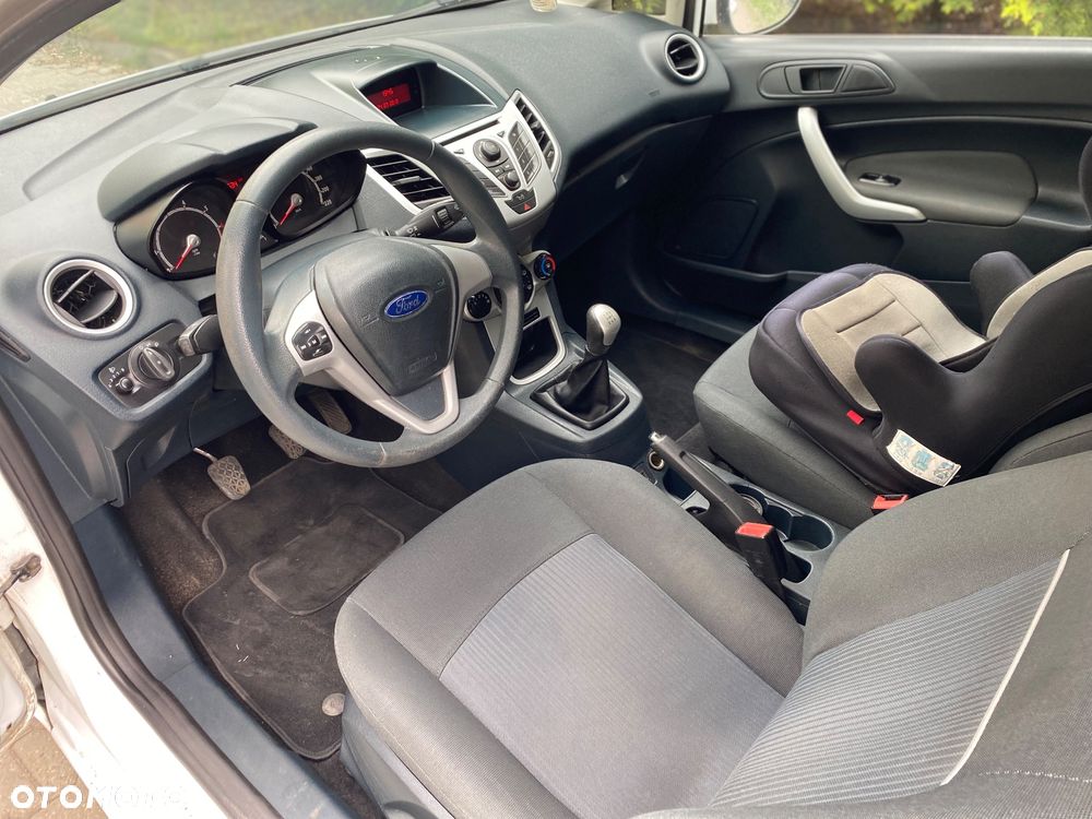 Ford Fiesta 1.25 Trend Edition - 20
