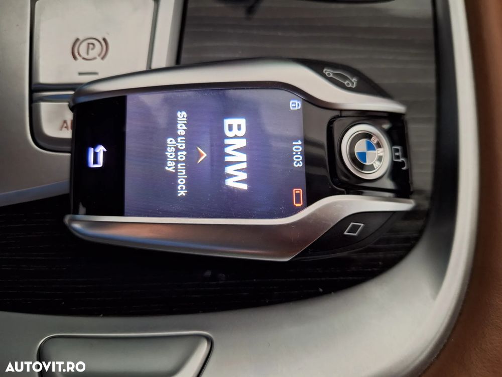 BMW Seria 7 750i xDrive - 39