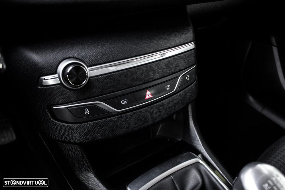 Peugeot 308 SW BlueHDi 130 Stop & Start Active - 20