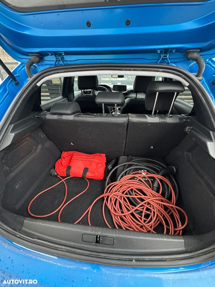 Peugeot 208 e-208 Allure - 15