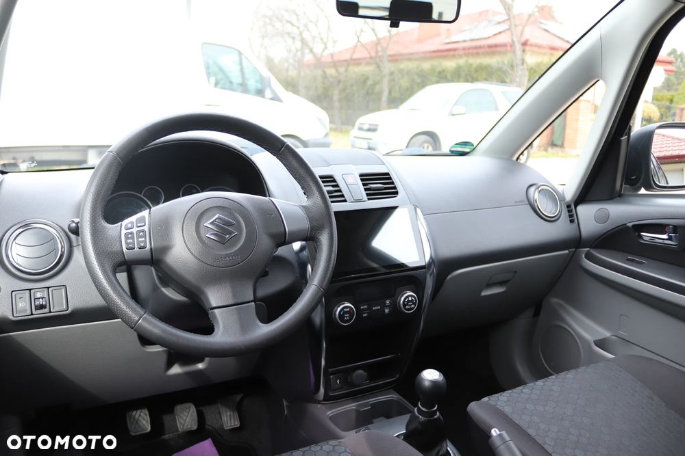 Suzuki SX4 1.6 VVT 4x2 Comfort - 25