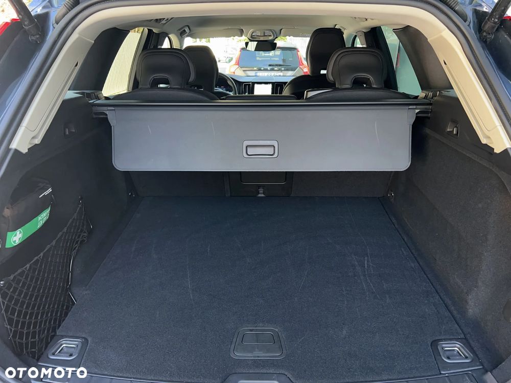 Volvo XC 60 B5 B AWD Core - 20