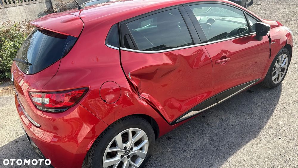 Renault Clio - 6