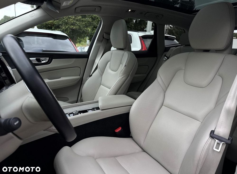 Volvo XC 60 - 31
