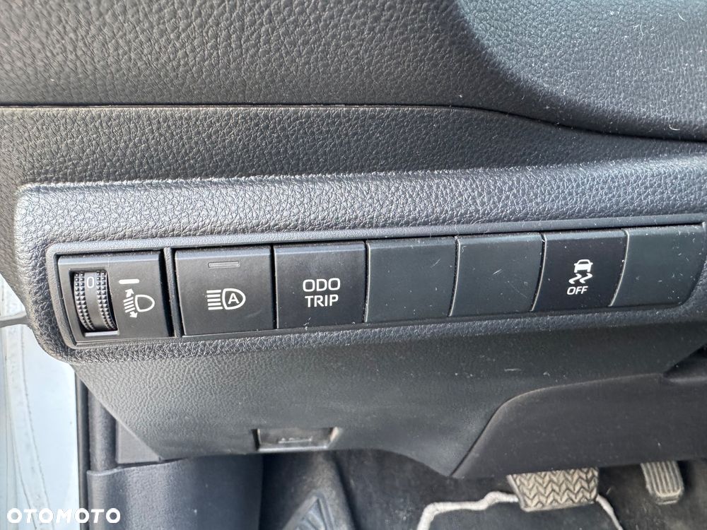 Toyota Corolla 1.8 Hybrid Comfort - 25