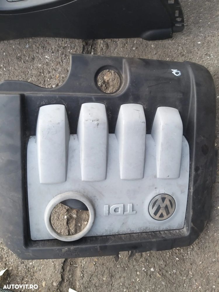 Capac Motor pentru VW Golf 5 cod: 03G103925BR - 1