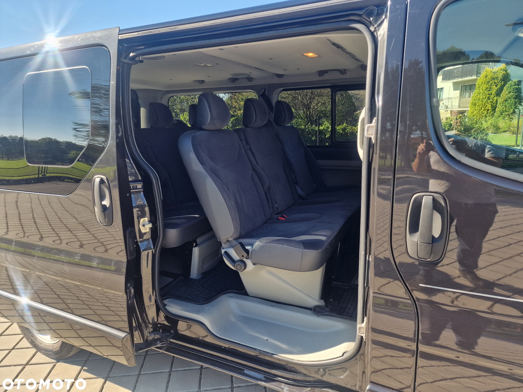 Renault Trafic 2.0 dCi 115 FAP Grand Passenger Black Edition - 13