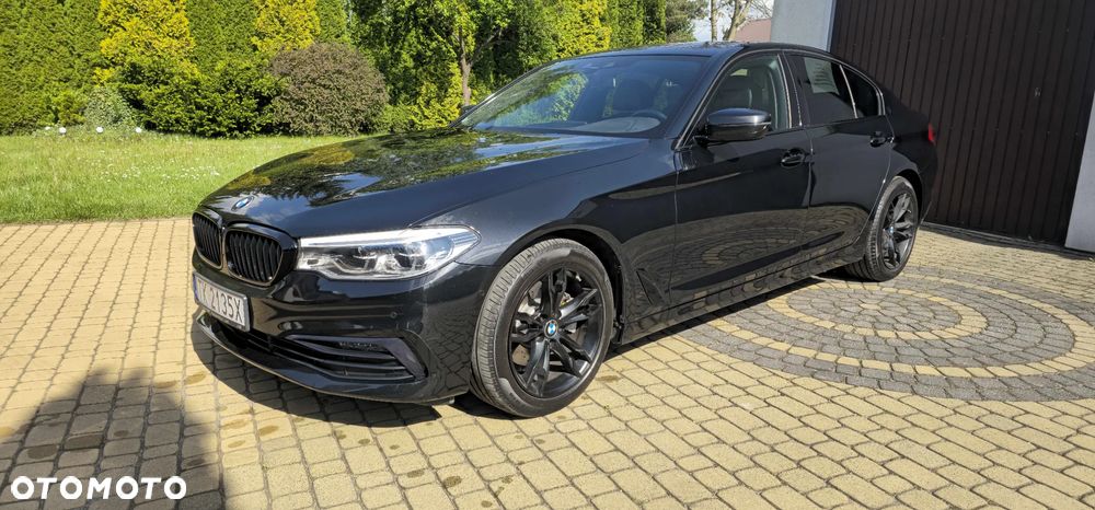 BMW Seria 5 520d xDrive Sport - 3