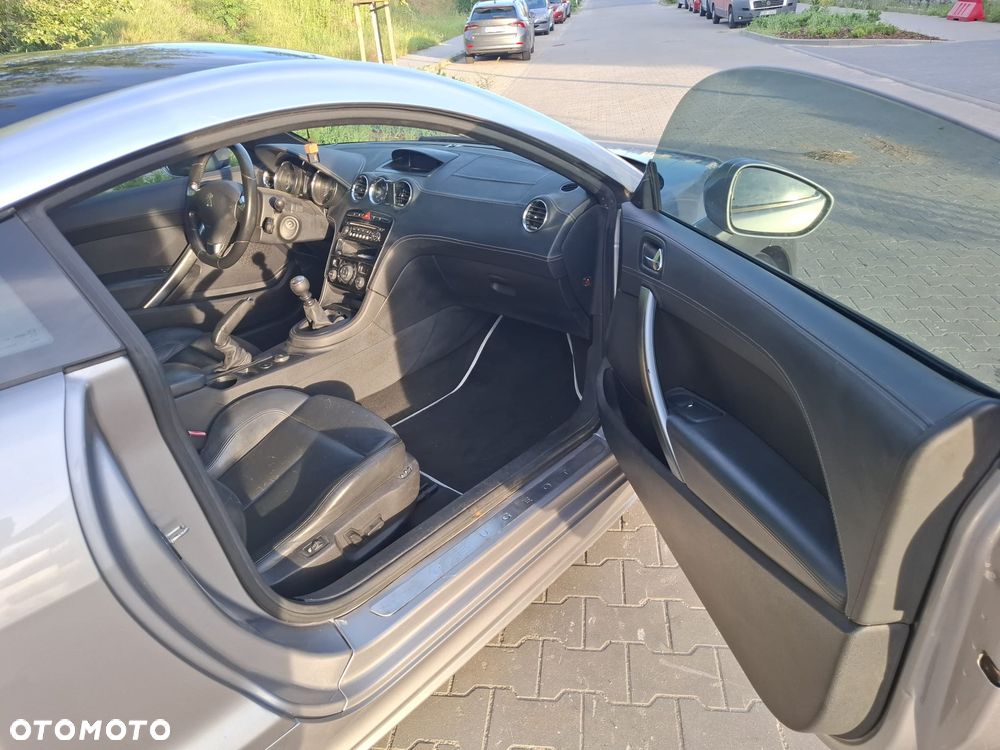 Peugeot RCZ 2.0 HDi - 15