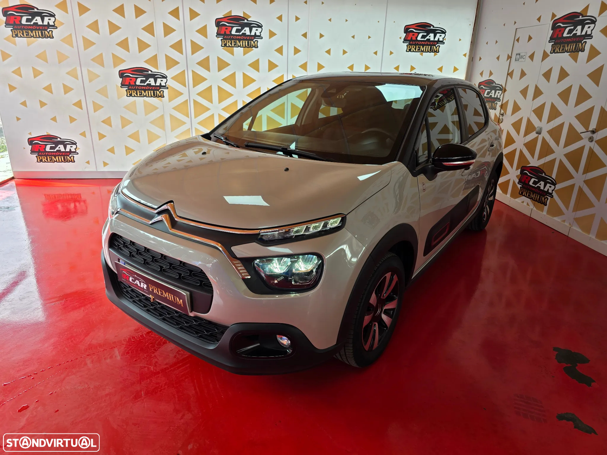 Citroën C3 1.2 PureTech C-Series - 2