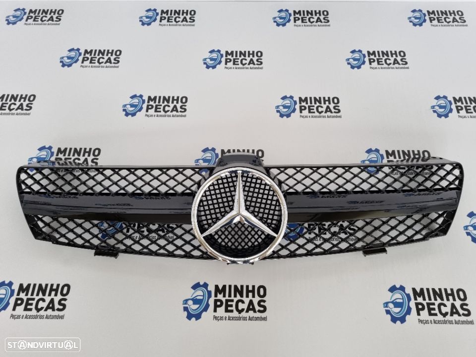 Grelha Frontal Mercedes CLS (W219) - 1