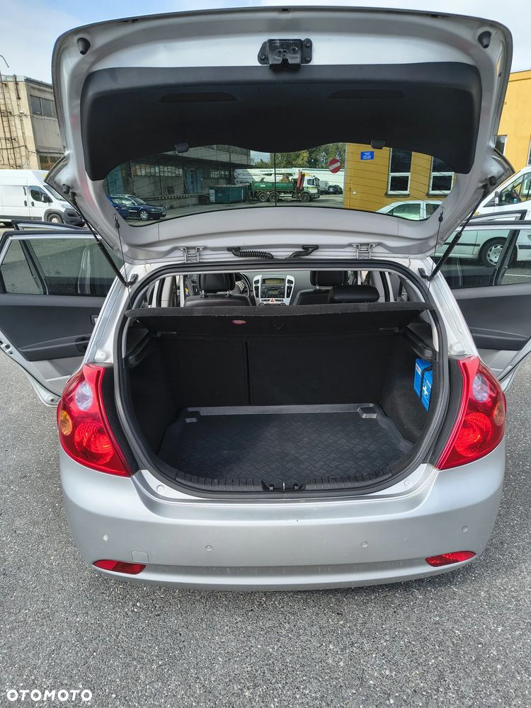 Kia Ceed 1.6 Comfort + - 13
