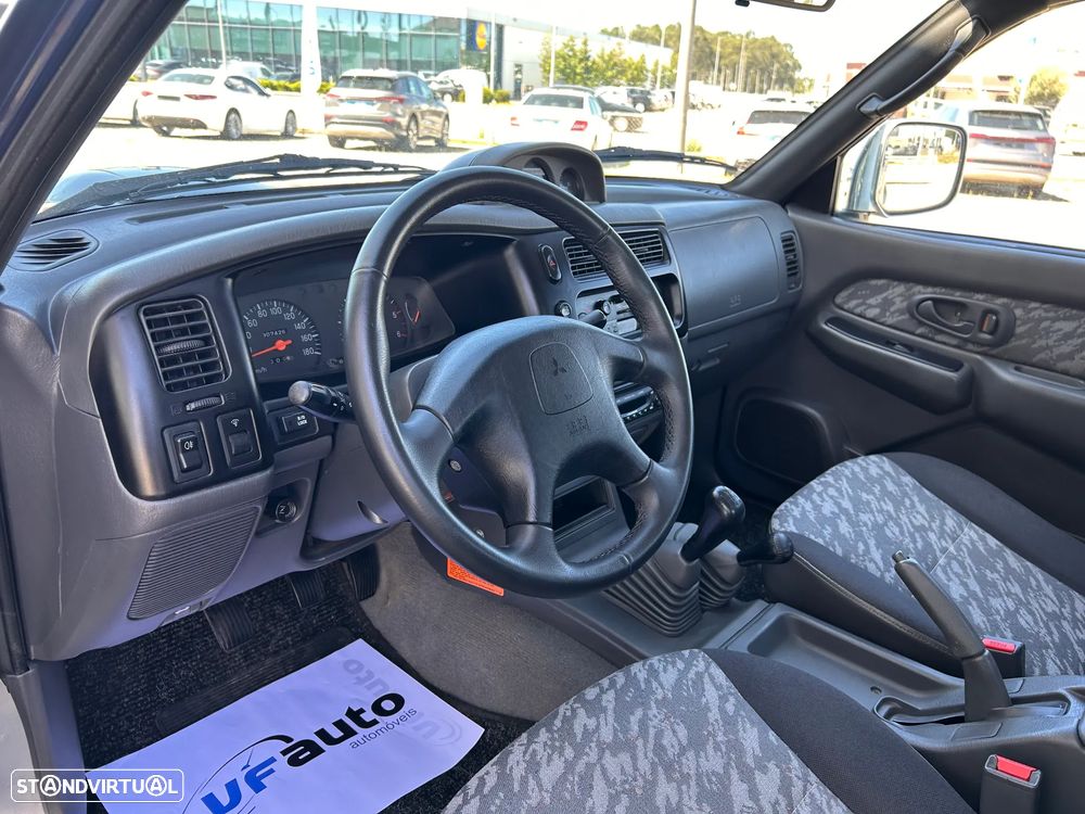 Mitsubishi L200 2.5 TD Club Strakar - 16