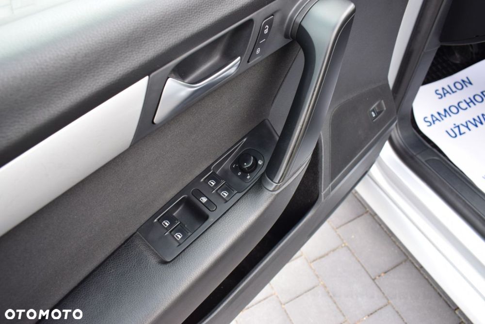 Volkswagen Passat - 18