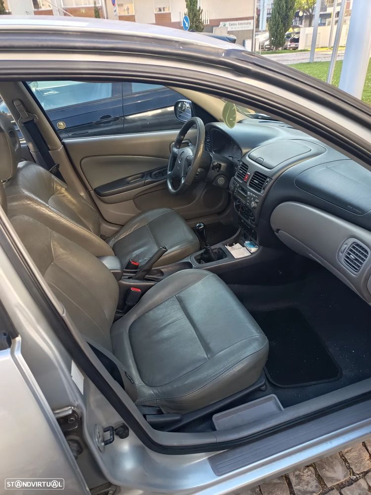 Nissan Almera 1.5 Luxury ABS+AC - 5