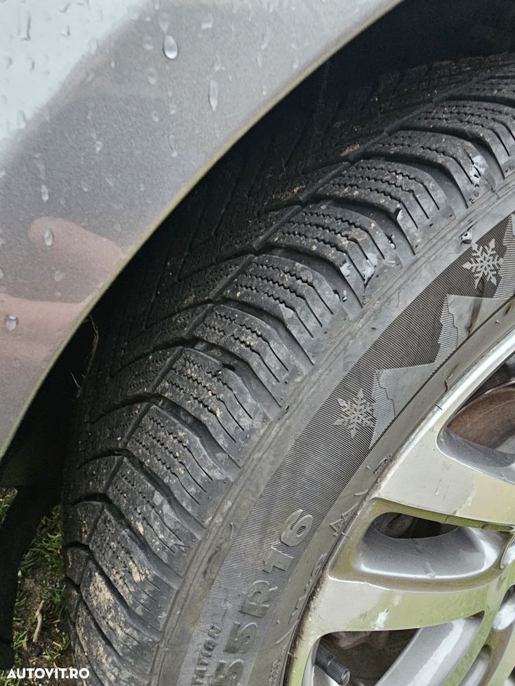 Volkswagen Passat 2.0 TDI DPF Comfortline - 10