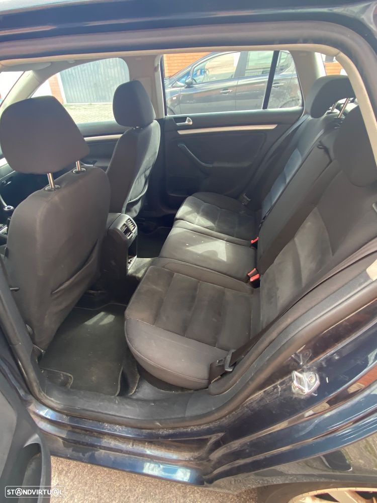 VW Golf Variant 1.6 TDi Confortline - 9