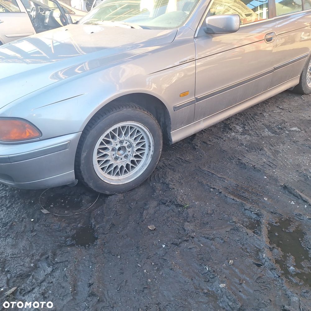 MASKA ZDERZAK PRZOD TYL BLOTNIK DRZWI  LAMPA KLAPA BAGAZNIKA SZYBA LUSTERKO BOCZKI DRZWI  BMW 5 E39 339/7 - 8