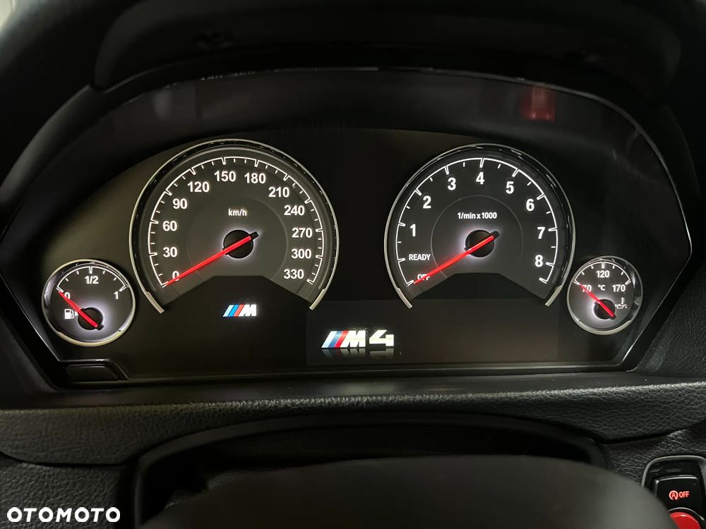BMW M4 DKG Competition - 33
